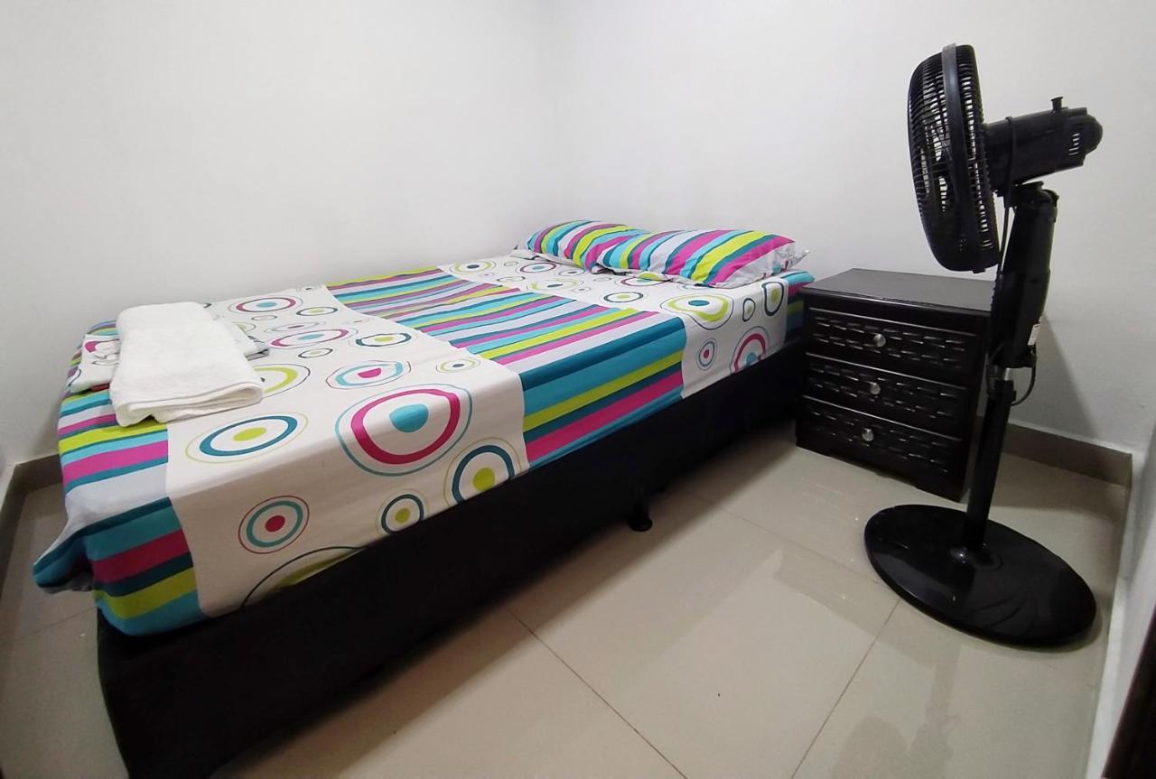 Apartamentos Excelente Ubicacion Medellin Exterior photo